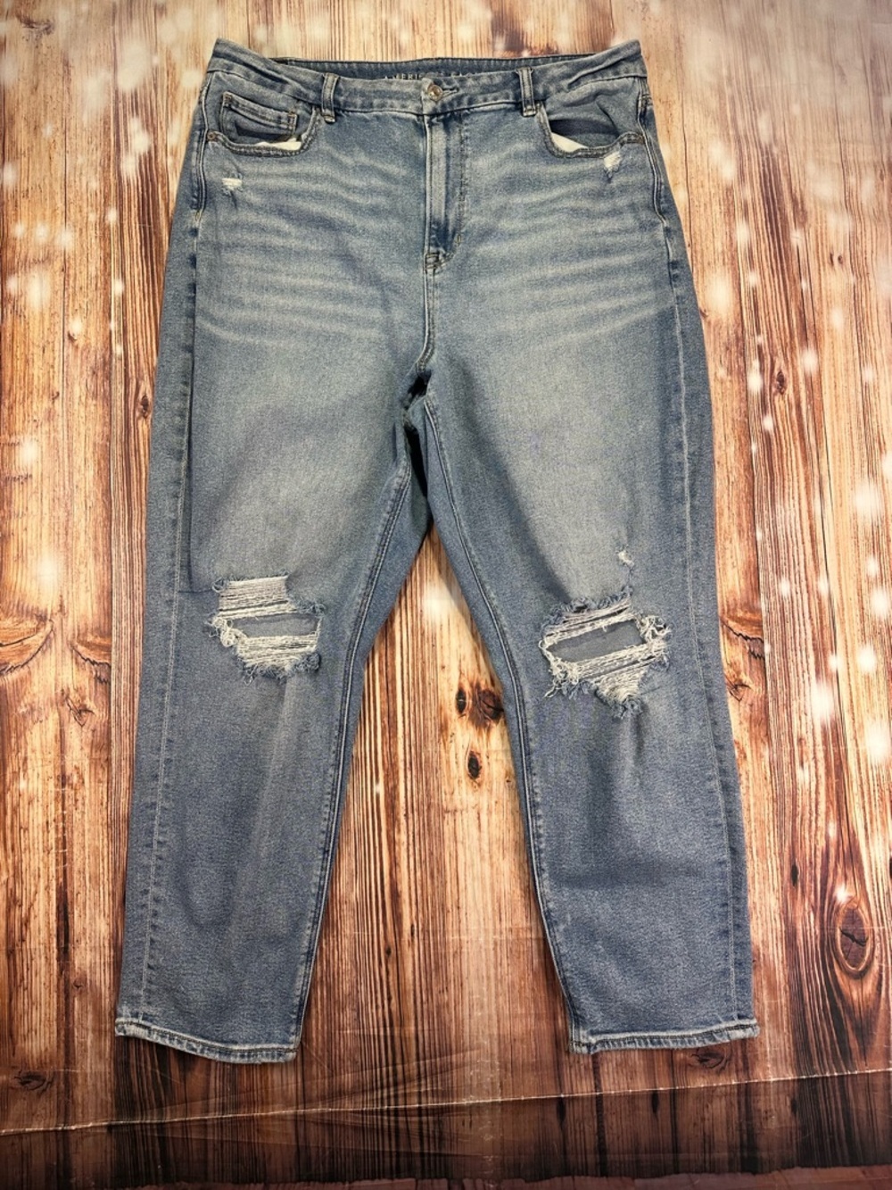 American Eagle Curvy Mom Distressed Women's Jeans - Blue Size 16 - Picture 1 of 14